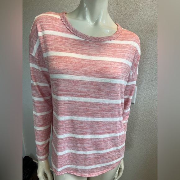 Time and Tru Tops - Time and Tru Pink and White 3/4 Sleeve Boxy Tee